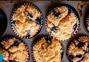 Muffins: Blueberry Crumb