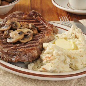 Steak & Mushrooms w/ Garlic Mash Package